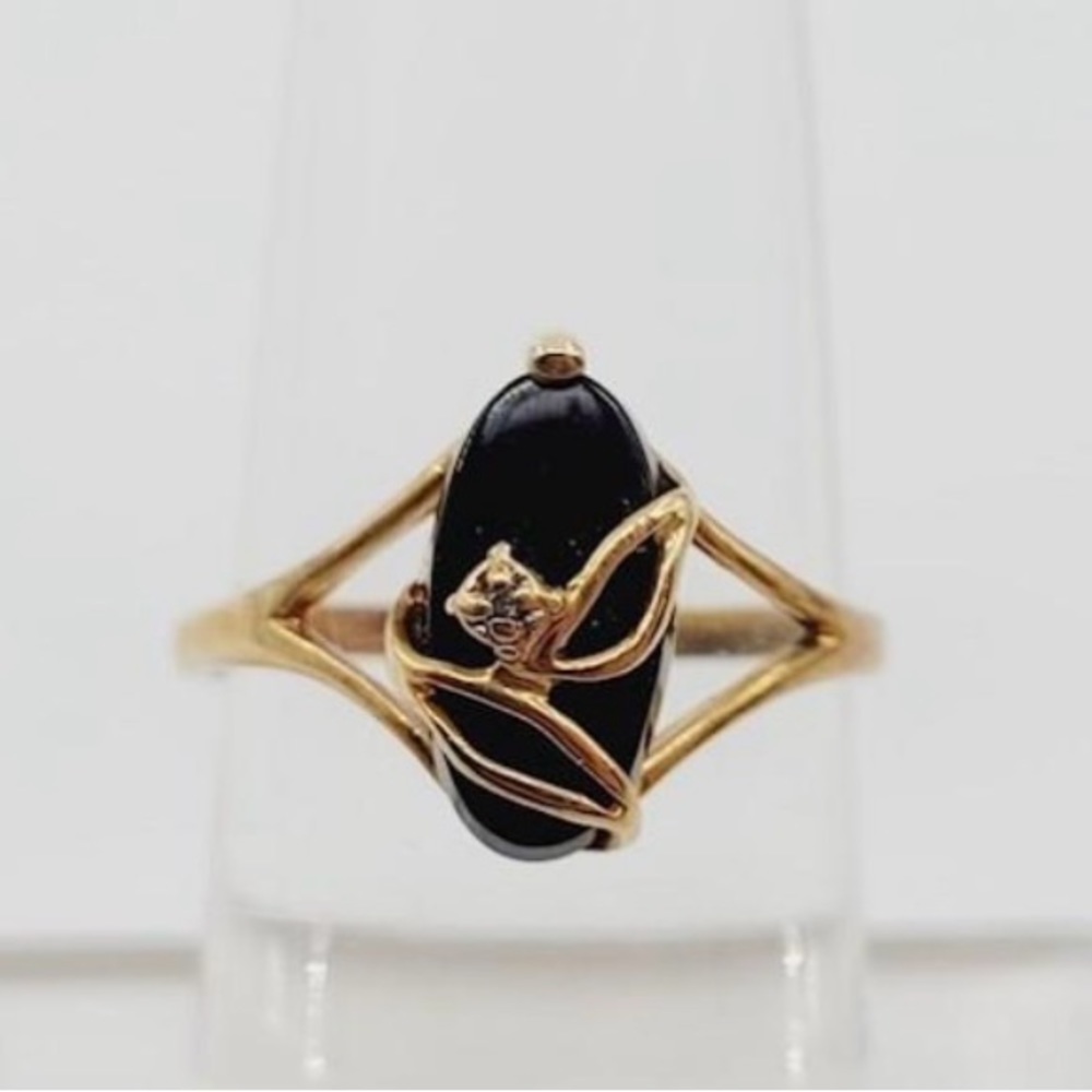VINTAGE 10k Onyx Ring Size 6.5